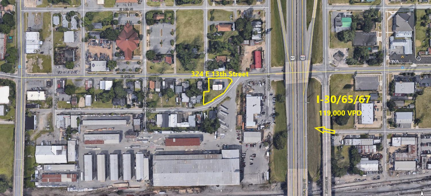 Commercial Building with I-30 Visibility, North Little Rock: 324 E 13th St, North Little Rock, AR 72114
